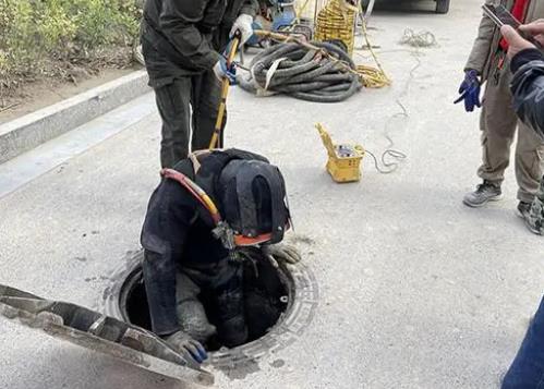 满城抽化粪池公司分享管道气囊封堵的原理。