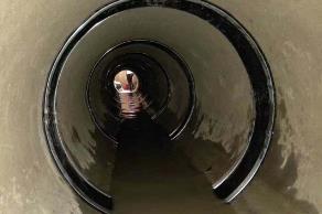 满城高压清洗管道公司分享下非开挖管道修复技术